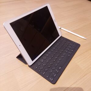 iPad(第8世代) 128GB Wi-Fi 最大容量93% Apple Pencil(第1世代) Smart Keyboard