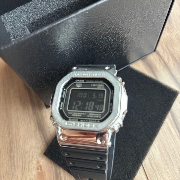 カシオ G-SHOCK 電波ソーラー GMW-B5000-1JF