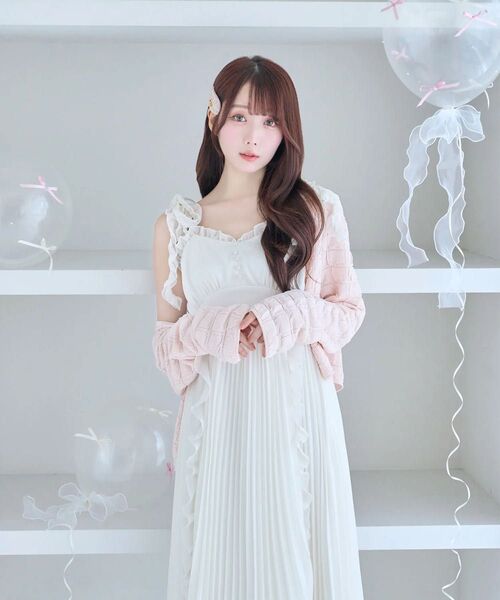 rosemuse fril pleats airy cami o/p iyory