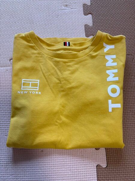 Tommy Hilfiger 半袖Tシャツ 122cm