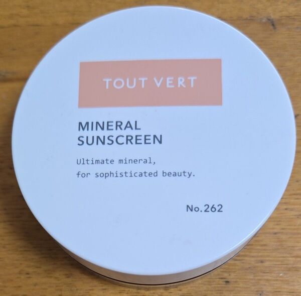 TOUT VERT MINERAL SUNSCREEN No.262 トゥベール日焼け止めパウダー ミネラルサンスクリーン