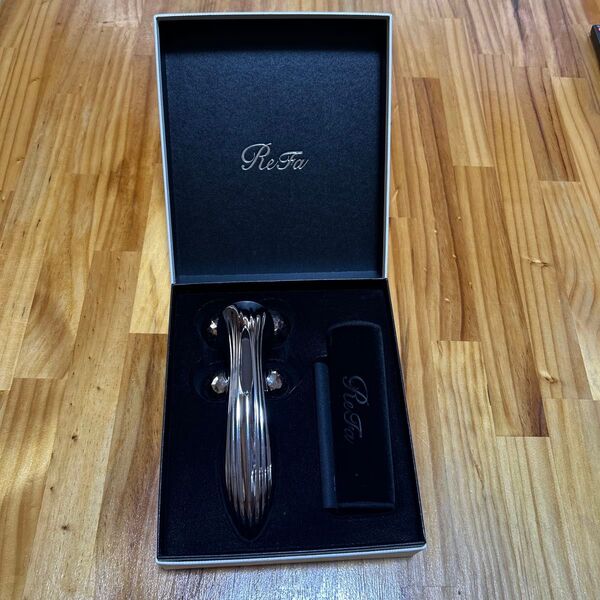 ReFa 4 CARAT RAY