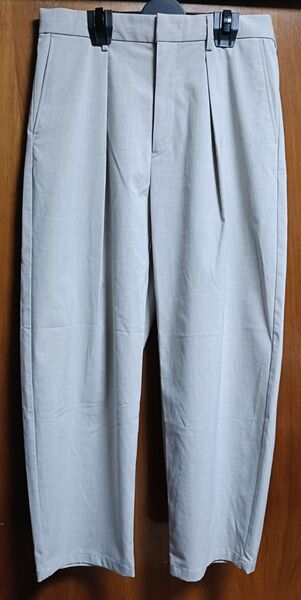 GU ジーユー バレルレッグスラックス Mサイズ ベージュ