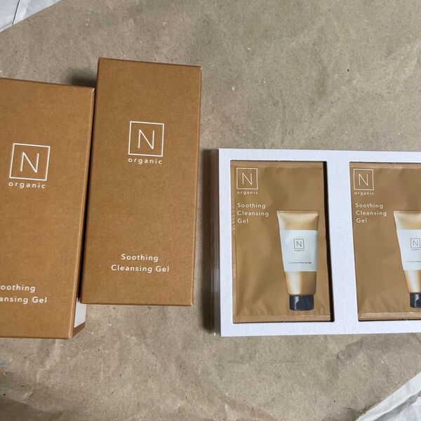 N organic Basicのスージングクレンジングジェル 90g