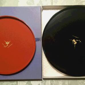 漆芸 塗盆 2種類セット 黒塗り盆(30.3㎝×1.7㎝)&朱塗り盆(24㎝×1.8㎝)2枚箱入り