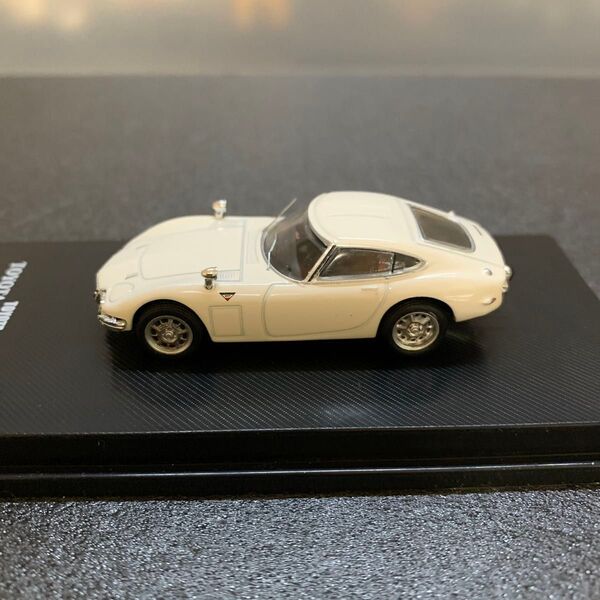 29 美品 トヨタ2000GT 1/64スケール ダイキャストミニカー