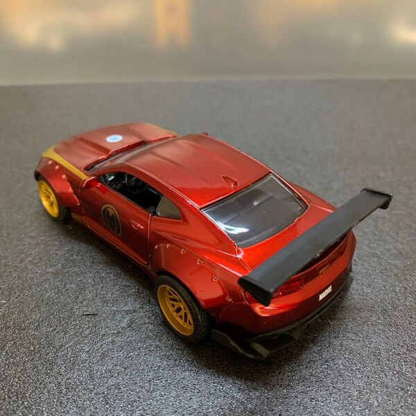 206 美品 シボレー カマロ 1/32スケール ワイドボディー ダイキャストミニカー アイアンマン仕様