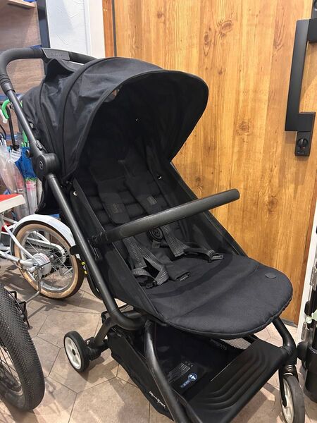 【手渡し限定】サイベックス Cybexベビーカー easyS B2 ブラック