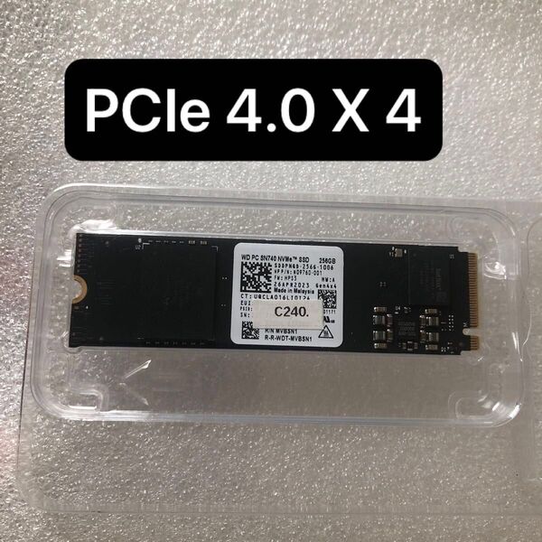 使用時間817 SSD NVME WD SN740 256gb 256g 2280 PCIe 4.0 X 4