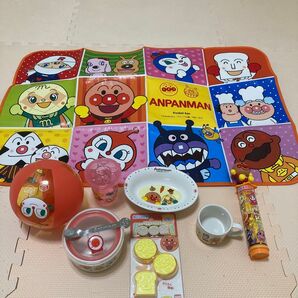 アンパンマン 9点セット 食器、プレイマット他 まとめ売り