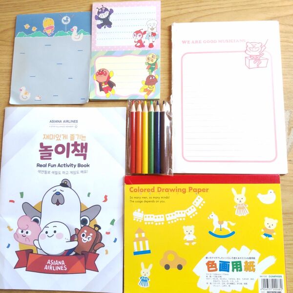 まとめ売り★アシアナ航空 キッズアメニティゲーム あそび お絵かき ミニ色鉛筆 色画用紙 メモ ノートアンパンマン 昭和レトロ