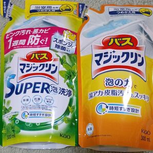 バスマジックリン SUPER泡洗浄 グリーンハーブの香り300mL・バスマジックリン 300mI