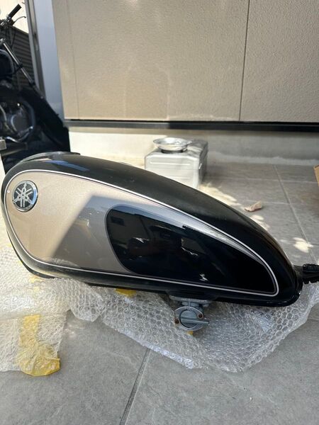 sr400 純正タンク