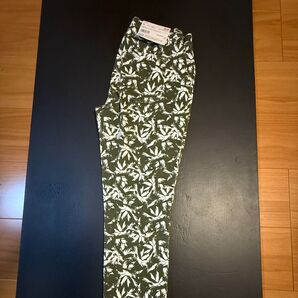 ユニクロ クロップドレギンスパンツ Mサイズ