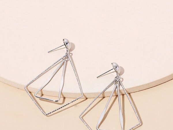 新品未使用!幾何学 ドロップピアス アクセサリー アクセ シルバー
