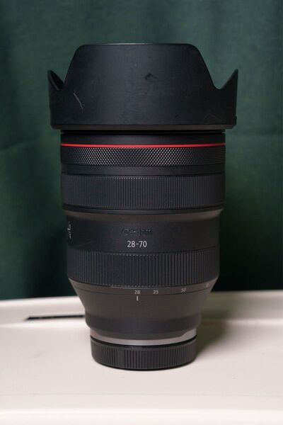 Canon 中望遠ズームレンズ RF28-70mm F2L USM