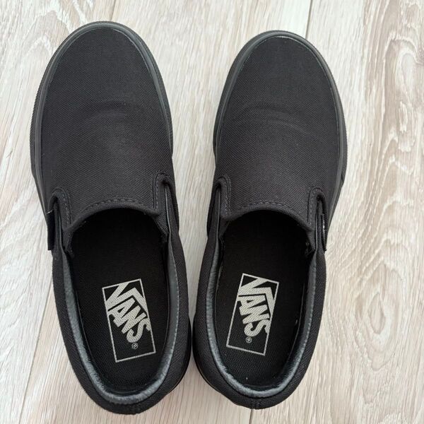 ☆VANSブラックスリッポン 22cm