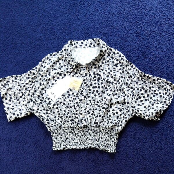 AZUL BY MOUSSY ショート丈シャツブラウス半袖(未使用)