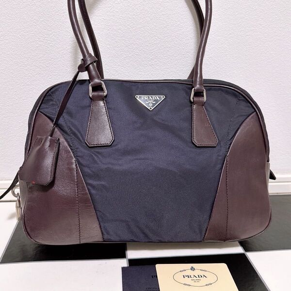 《美品》PRADA(プラダ)ハンドバッグ