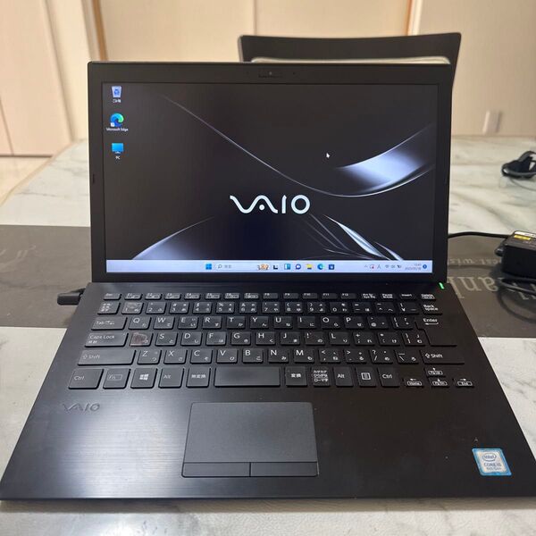 VAIO 薄型ノートパソコン VJPG11C11N Core i5 8世代