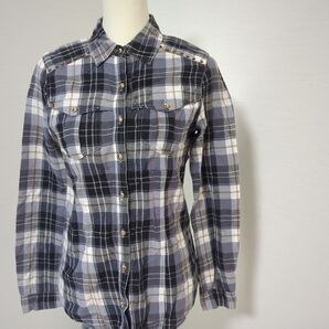 チェック柄シャツ スタッズ レディース