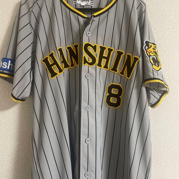 阪神タイガース ユニフォーム佐藤輝明サイズO裏刺繍ありややほつれあり