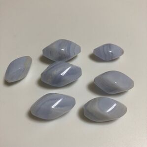 激特☆ ブルーレースアゲート 7個 大きめパーツ ビーズ ペンダントトップ チャームなどに! 天然石 パワーストーン ヒーリング