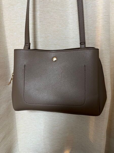 ★美品 ショルダーバッグ ブラウン