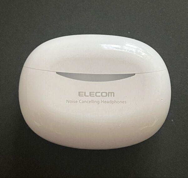 ELECOM LBT- TWS15WH 完全ワイヤレスBluetoothヘッドホン(右イヤホンが聞きづらいです!)