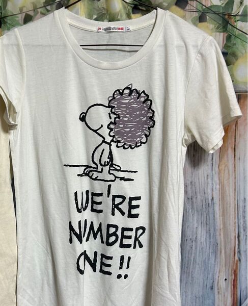 ユニクロ ピーナッツ コラボ Tシャツ Lサイズ オフホワイト