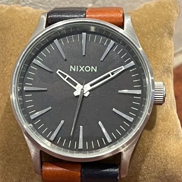 NIXON ニクソン THE SENTRY 38 クォーツ腕時計稼働品