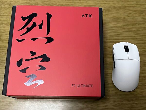 ATK F1 ULTIMATE ホワイト