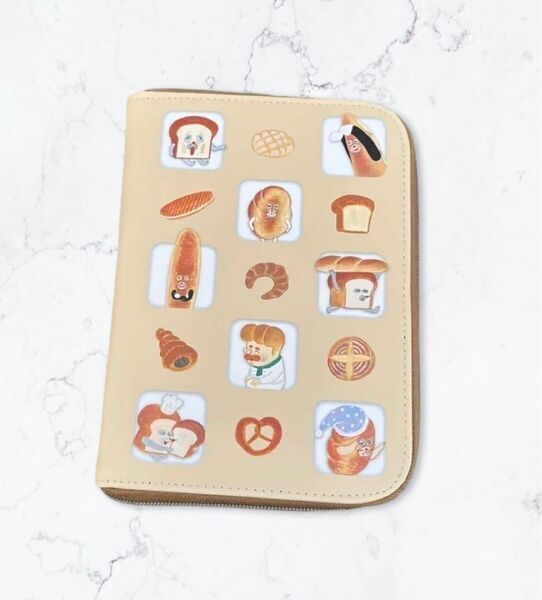 新品 未使用 パンどろぼう マルチケース 母子手帳やおくすり手帳ケースに♪