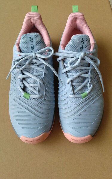 テニスシューズ YONEX オールコート用 箱付き