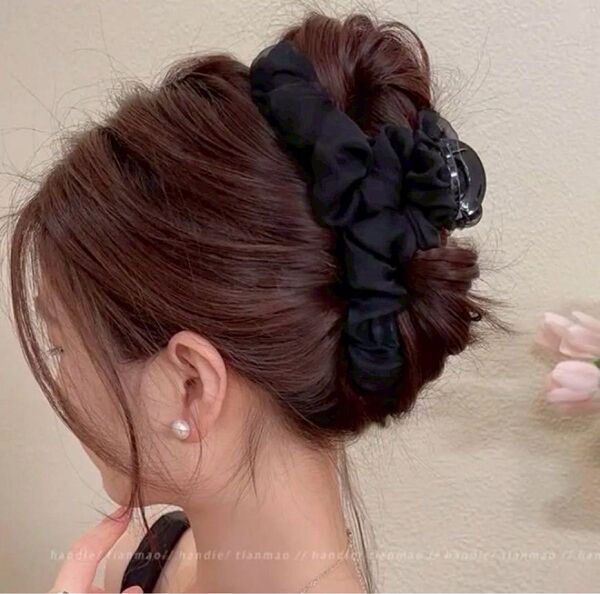 ボリュームシュシュ付きヘアクリップ 大きめ ヘアクリップ ヘアアクセサリー バンスクリップ 髪留め 韓国 シフォン ブラック
