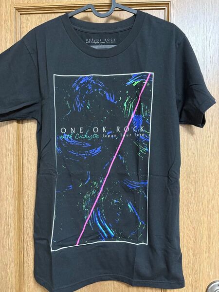 ONE OK ROCK Tシャツ