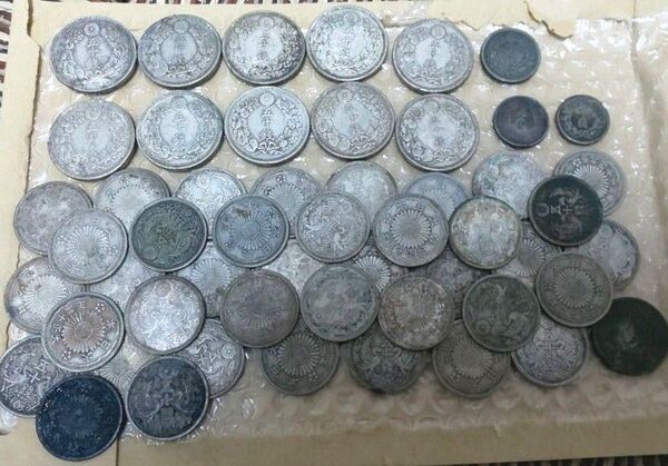 旭日50銭銀貨 小型50銭銀貨 20銭銀貨 10銭銀貨 古銭 銀貨