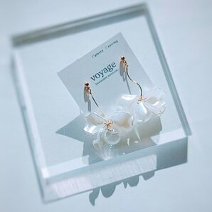 ブライダル 花びら ホワイト ピアス イヤリング フラワー ハンドメイド