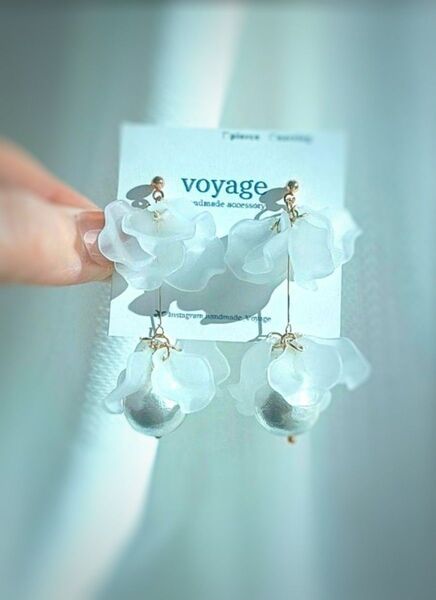【再販】花びら フラワー パール ピアス イヤリング ブライダル ハンドメイド