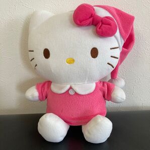 ハローキティのぬいぐるみ(パジャマ姿)