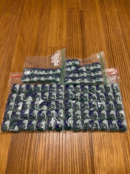 アリエールジェルボール PRO 部屋干し x 鉄壁バリアNEW 完全楽スゴ洗剤4層パワー 97個入り