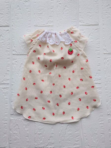 犬服ハンドメイド ダブルガーゼ いちごスモック M