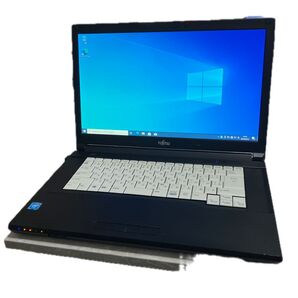 富士通 LIFEBOOK A576/P ブラック ノートパソコン