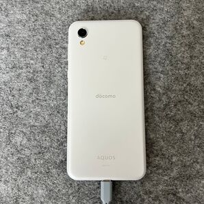 AQUOS sense2 SH-01L シルキーホワイト