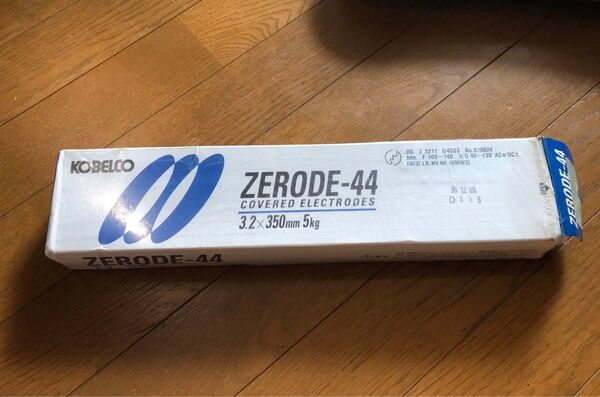 KOBELCO ZERODE-44 溶接棒 神戸製鋼 コベルコ 3.2x350mm 開封品 箱含む4.2kg