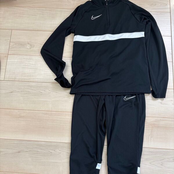 NIKE ジャージ上下セット 黒 150〜160センチ