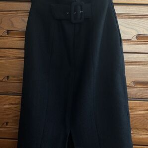 【美品】スリット入りタイトスカート