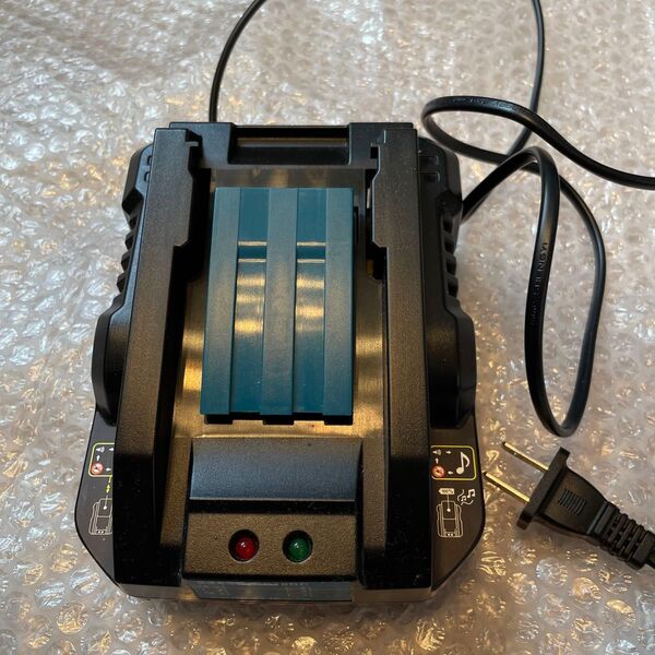 マキタ電動工具 MAKITA マキタ掃除機 バッテリー 充電器 コードレス掃除機 マキタ ロボット掃除機