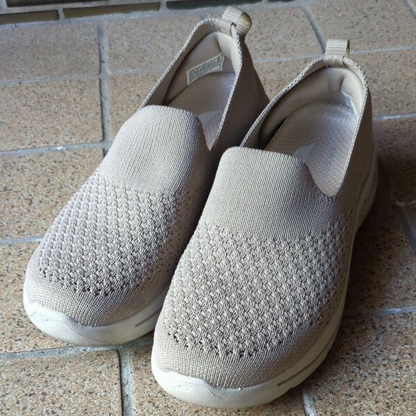 SKECHERS スケッチャーズ アーチフィット 23.5