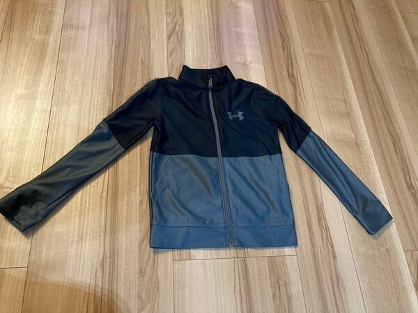 UNDER ARMOUR ジャージ YSM ブラック グレー ツートンカラー